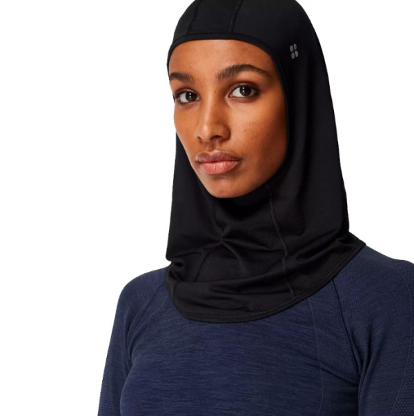 Hijab sporty dengan tali kepala